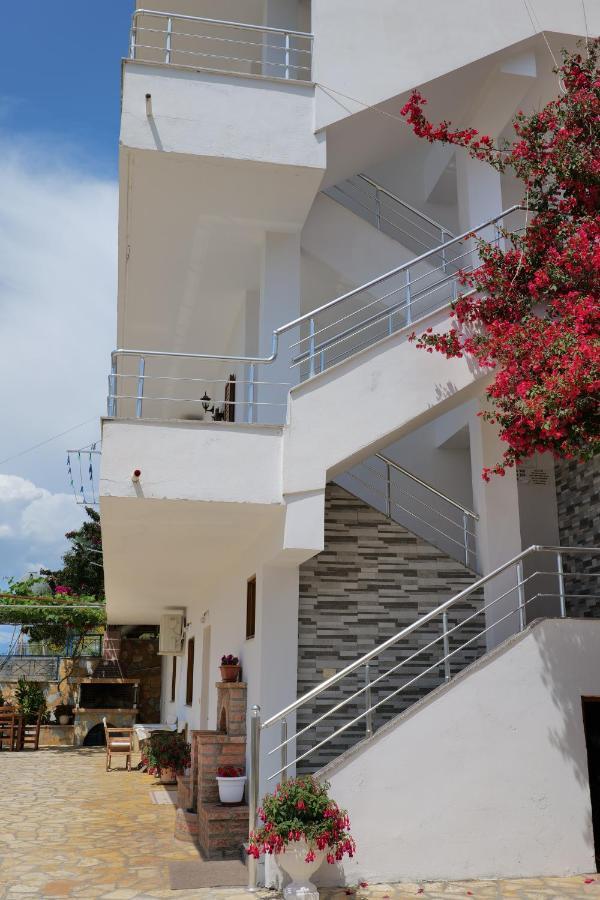 Vila Genci Ksamil Exteriör bild